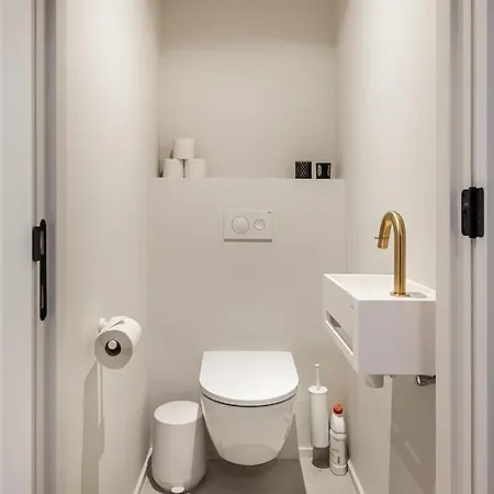 -hannah- Stijlvol,nieuw Vakantieverblijf De Panne